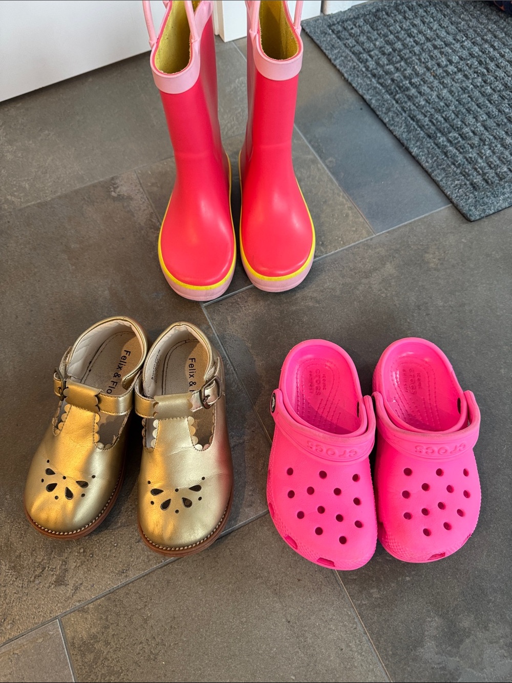 Various size 9 toddler shoes